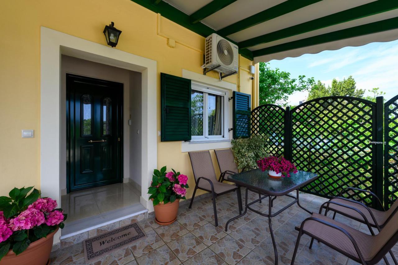 Nostalgia Corfu Town Apartments ภายนอก รูปภาพ