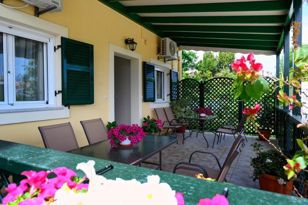Nostalgia Corfu Town Apartments ภายนอก รูปภาพ