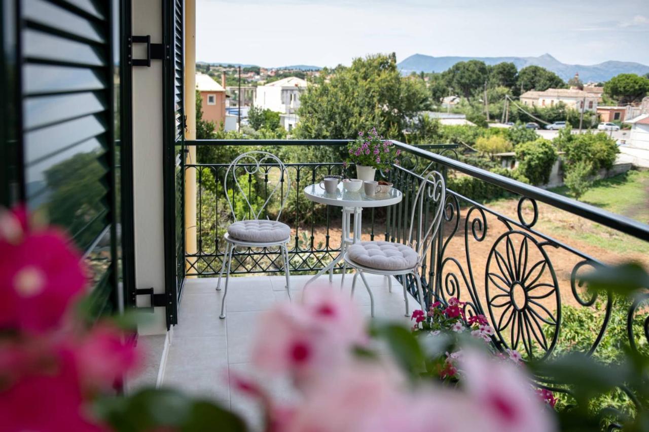 Nostalgia Corfu Town Apartments ภายนอก รูปภาพ