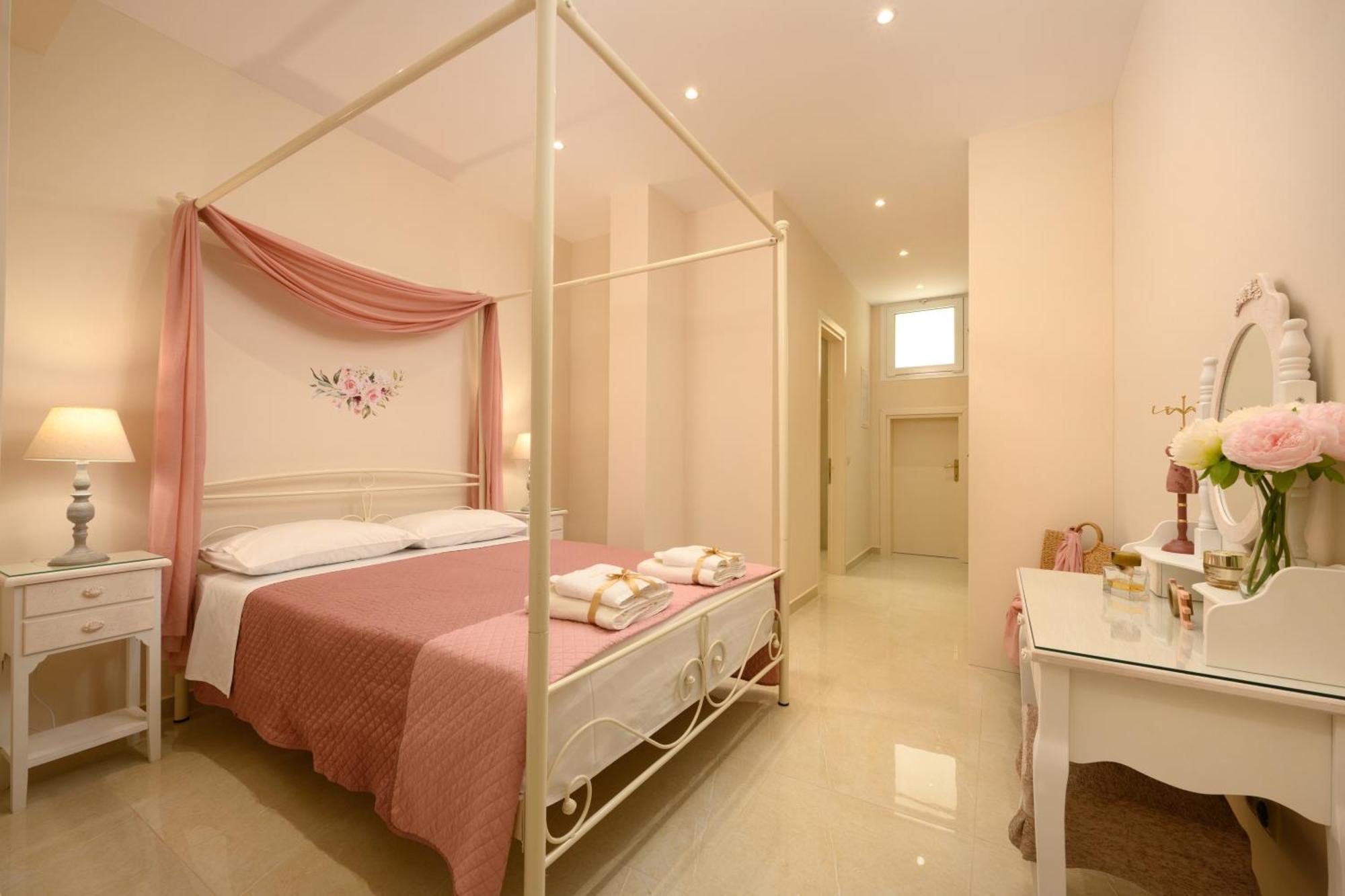 Nostalgia Corfu Town Apartments ภายนอก รูปภาพ