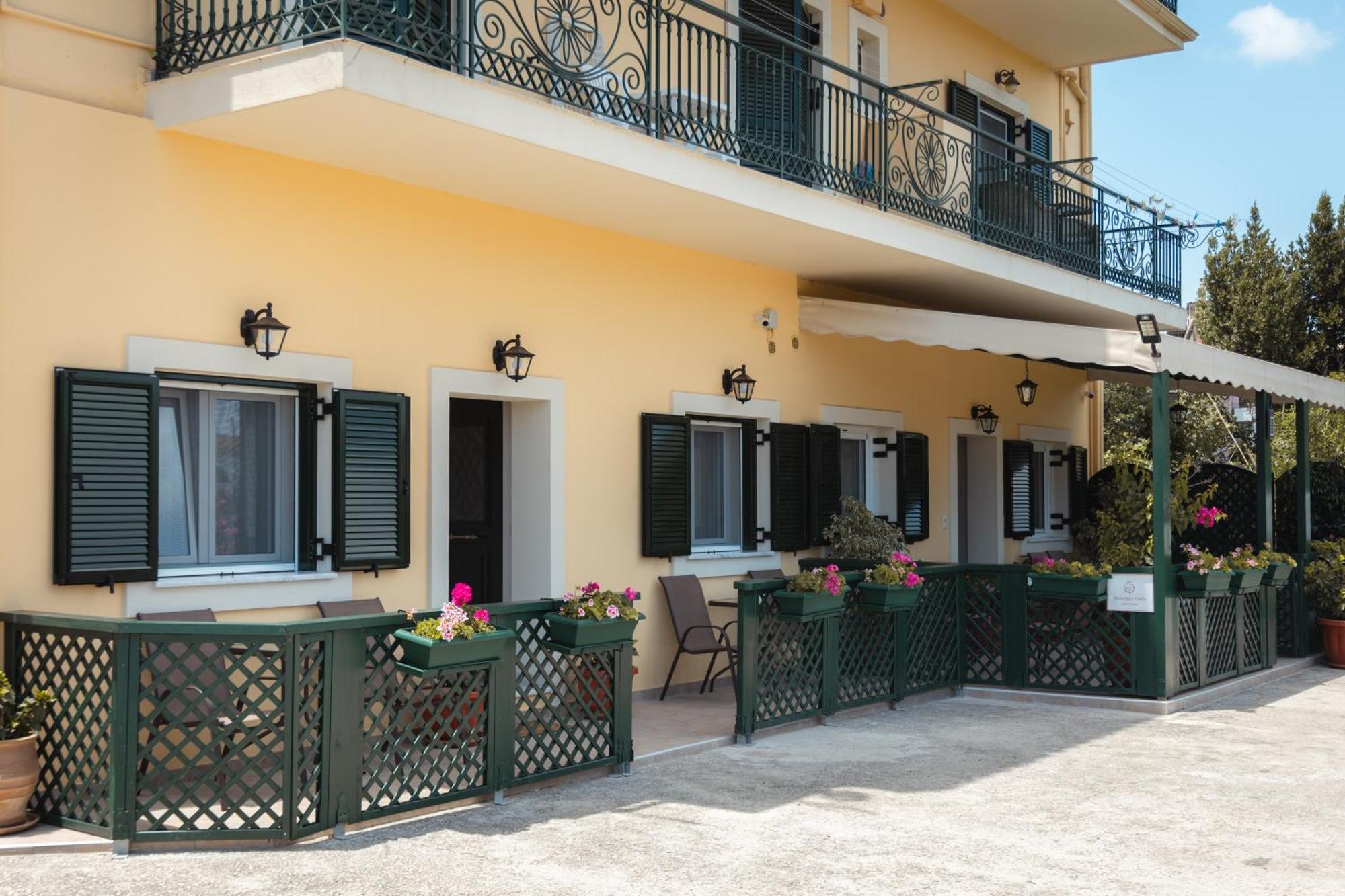 Nostalgia Corfu Town Apartments ภายนอก รูปภาพ